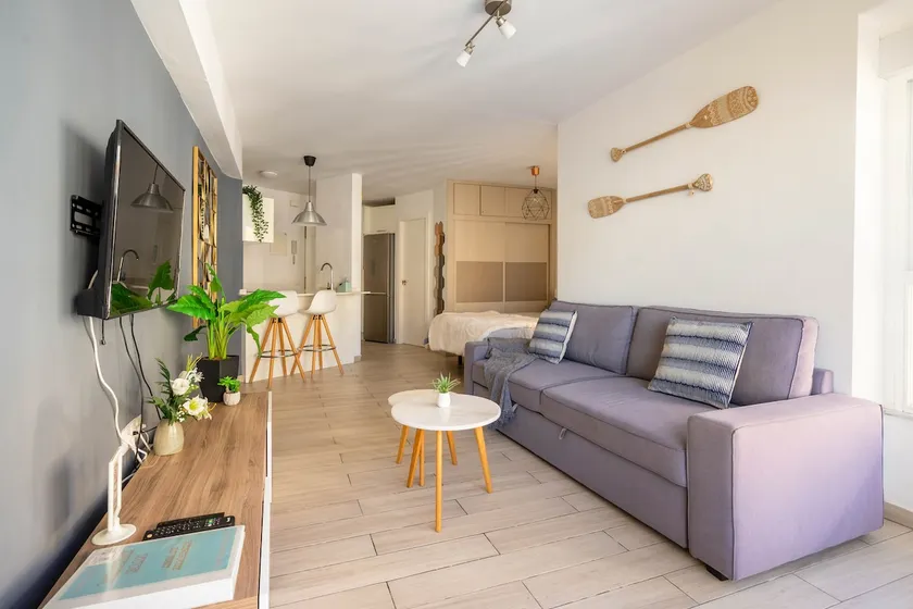 Leaning Tower/studio with pool and ocean views - Image 1