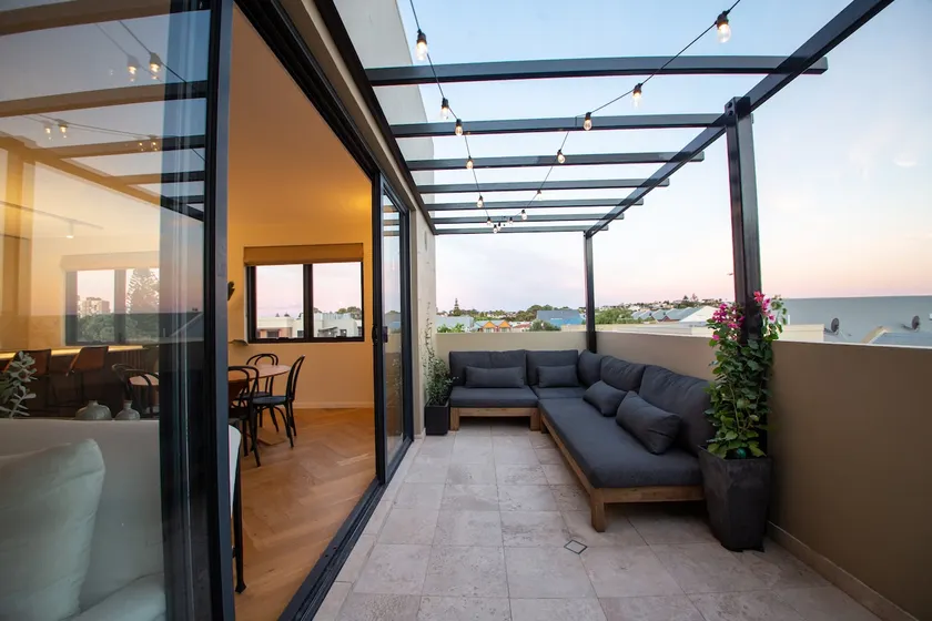 Coastal Calm | North Fremantle Retreat - Image 1