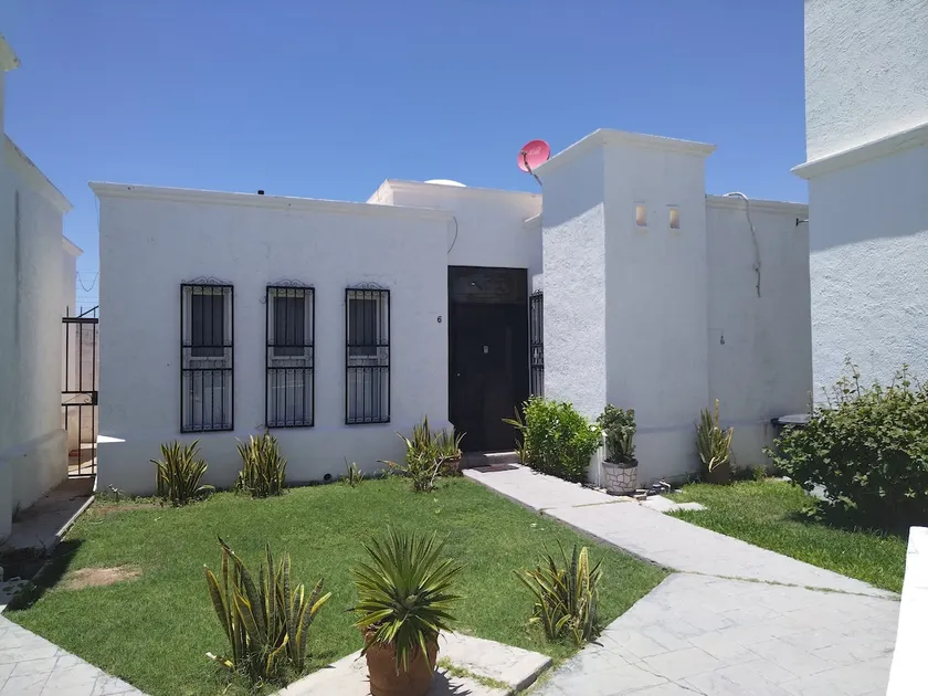 House 250 meters away. San Francisco Beach. San Carlos. - Image 1
