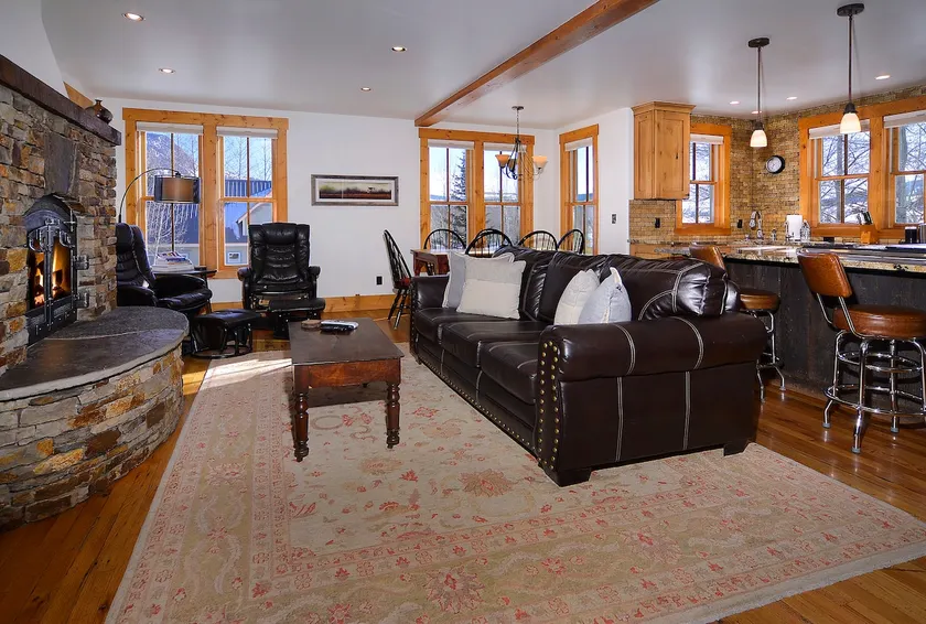 Come enjoy CB! This is the perfect spot you! - Image 1