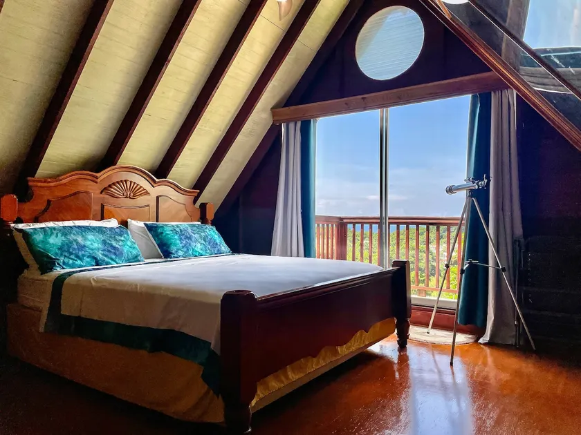 Romantic Attic - Image 1