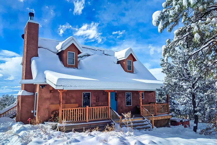 Mountain Retreat: Views, Hot Tub, Near Taos Skiing - Image 1