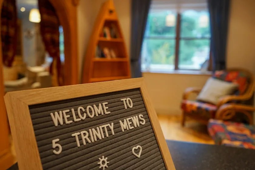 5 Trinity Mews - Image 1