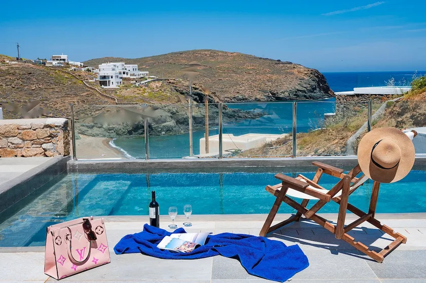 Miramare Mare Suite Mykonos with private pool - Image 1