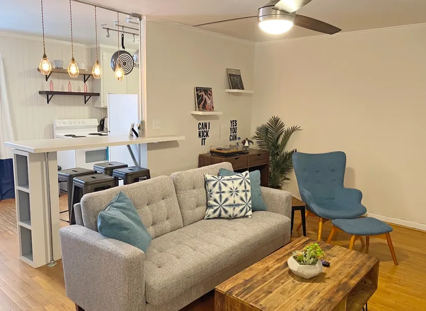 Retro One Bedroom Steps from Everything You Need! - Image 1