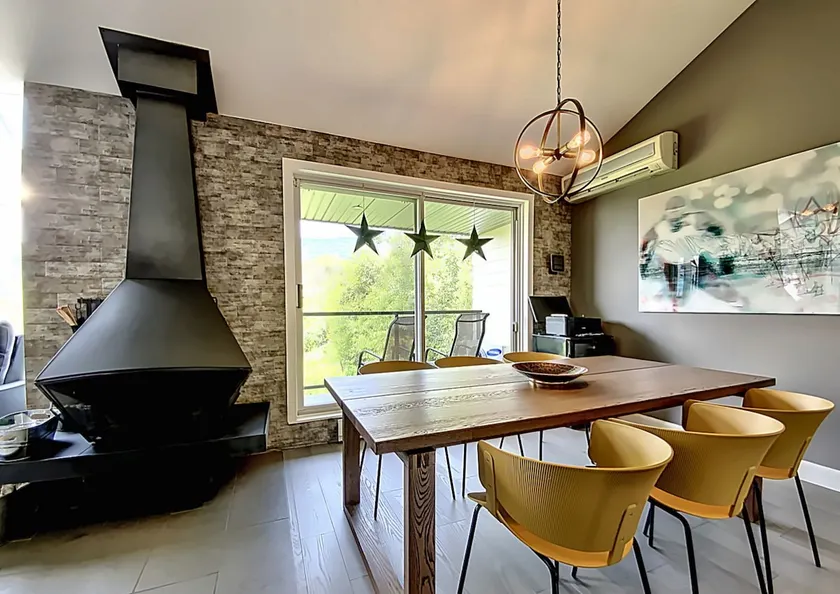 Peaceful haven in Mont Ste-Anne - Image 1