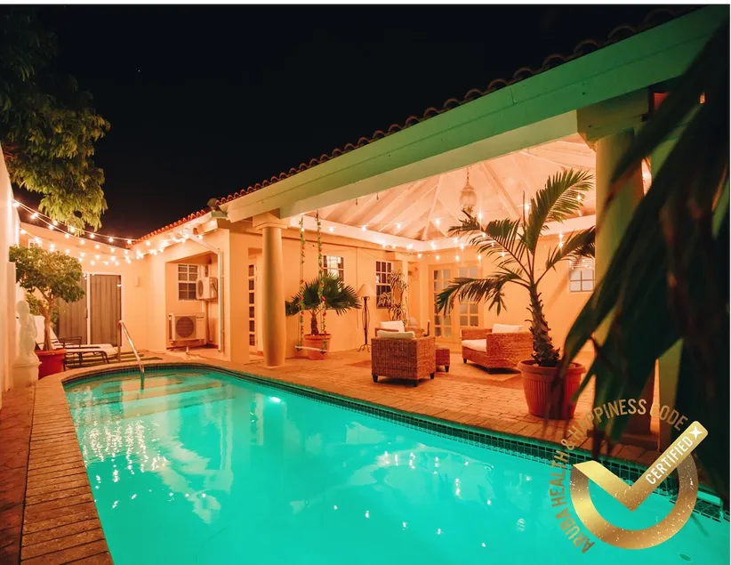 Tibushi Gardens, 1 King Bedr. Apt with Pool - Image 1