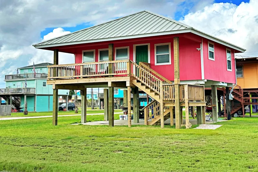 The Pink Flamingo Beach Gulf views - Image 1