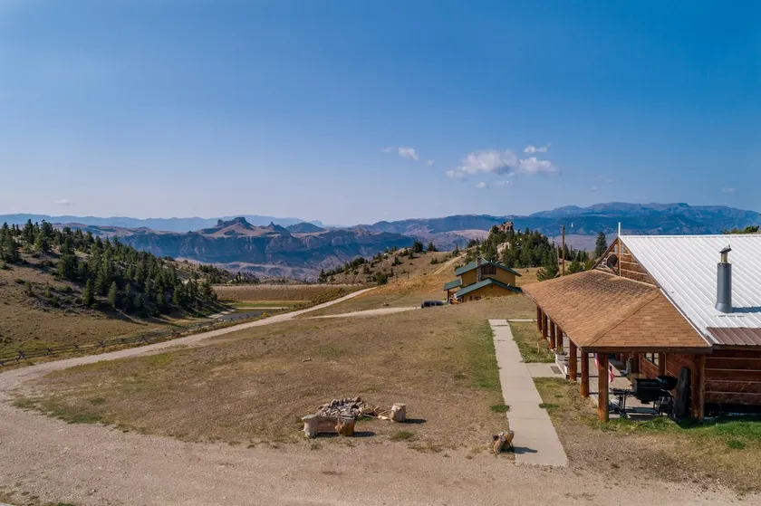 Logan Mountain Cabin - Image 1