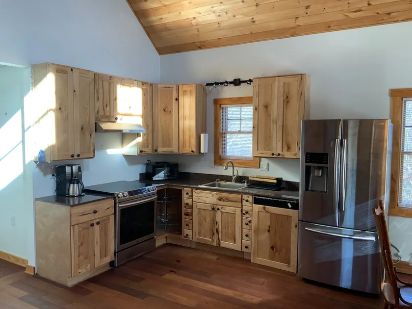 The guest cottage at Woodsong - Image 1