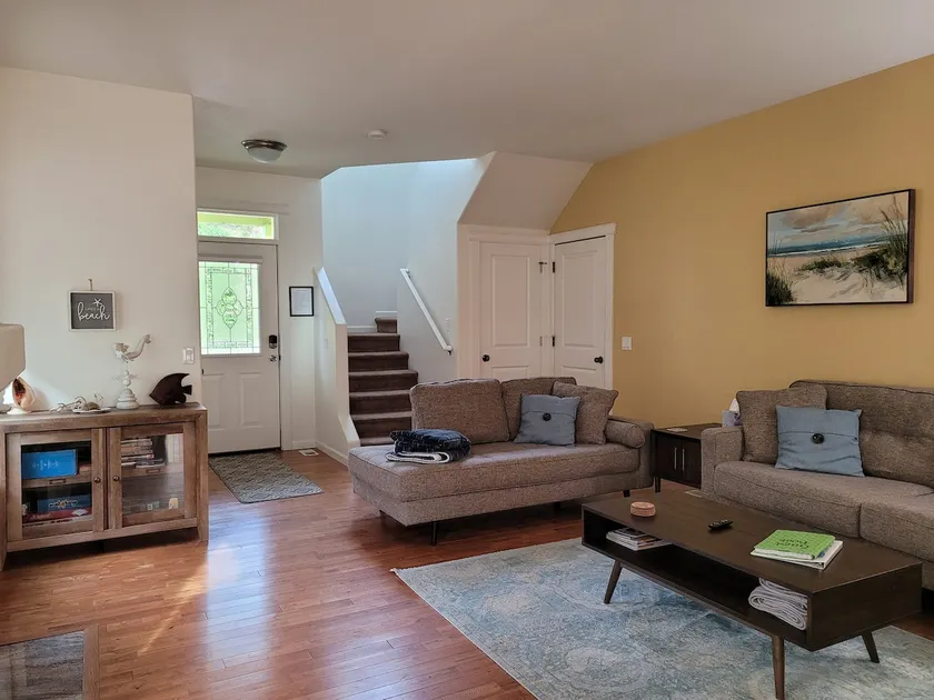 Cute Convenient Comfortable House - Image 1