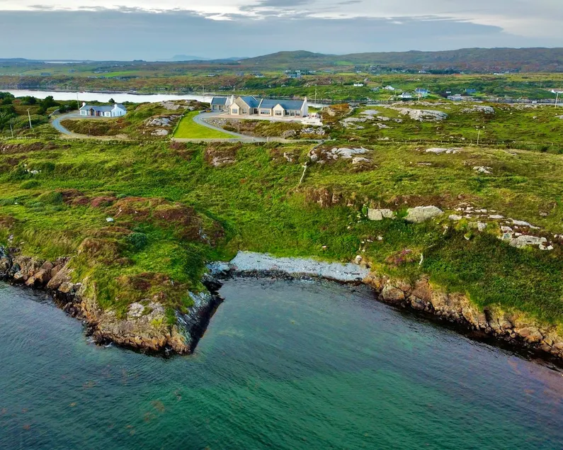 Seabrook Lodge Clifden Connemara - Image 1