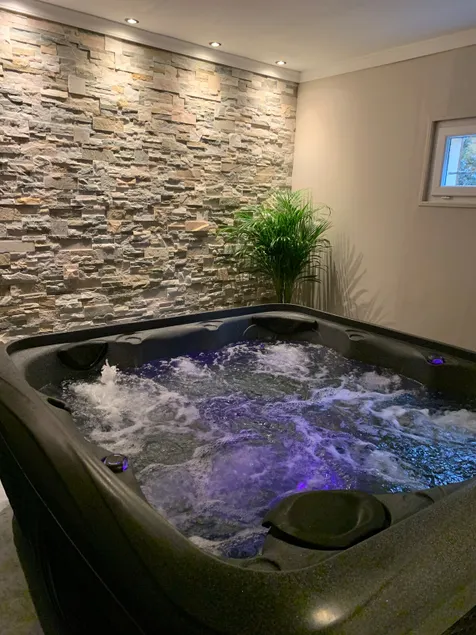 Small slice of heaven with spa, comfortable gîte - Image 1