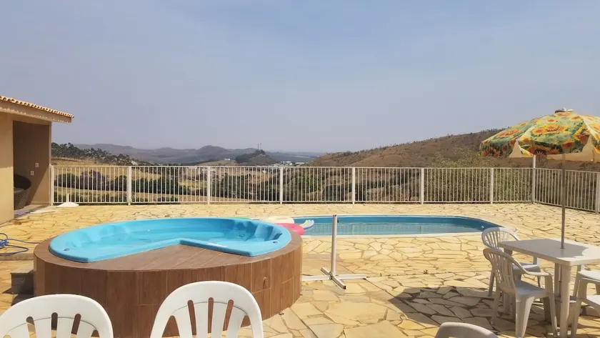 A place near the cliffs and Serra da Canastra. - Image 1