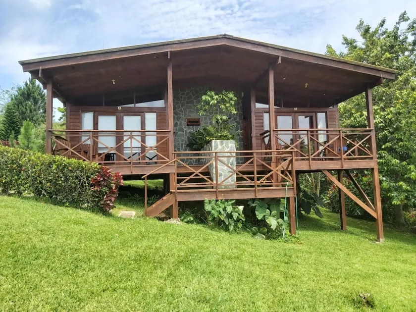 Cabin in the mountain - Image 1