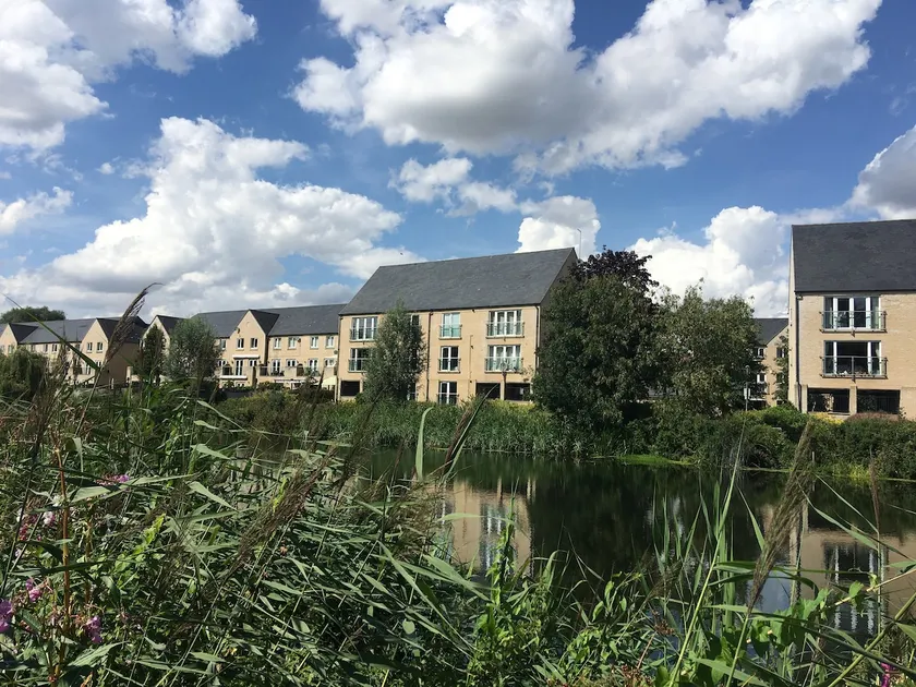 2BR &2 Bath Riverside Penthouse | 2 Parking | View - Image 1