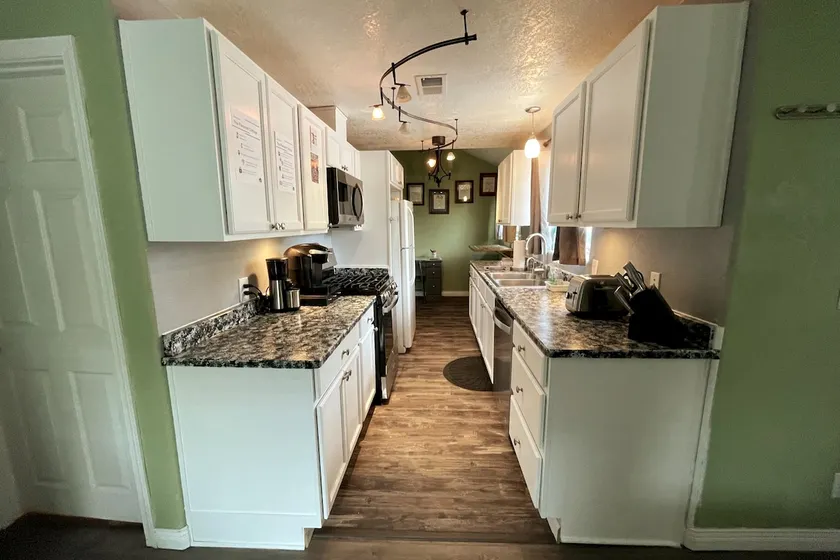 The Pleasant Cottage - Image 1