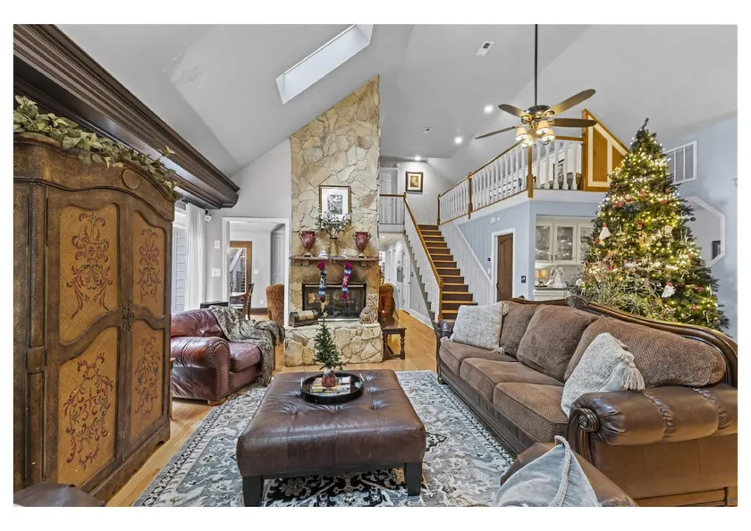 The Retreat-Hot Tub-Theater-Bar-6000sqft - Image 1