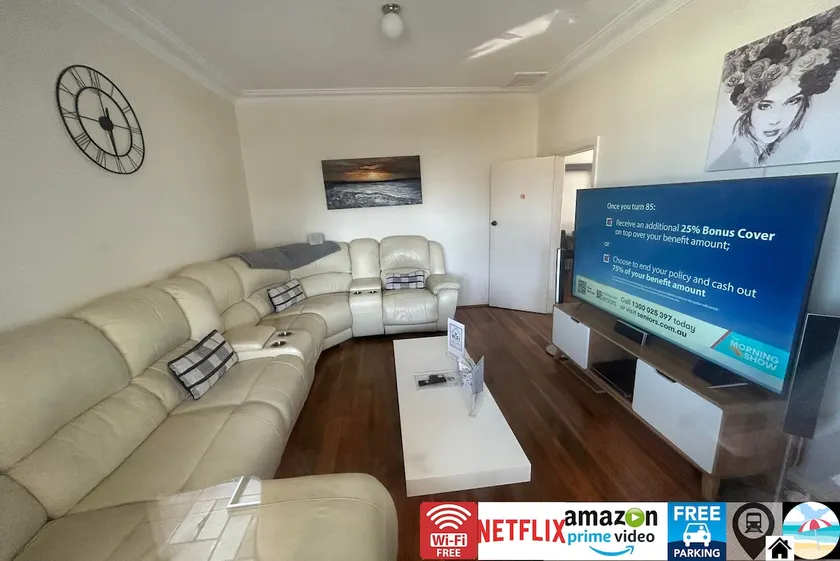 ☆75 inch TV,Netflix☆Electric Bed, WiFi, AC☆Parking - Image 1
