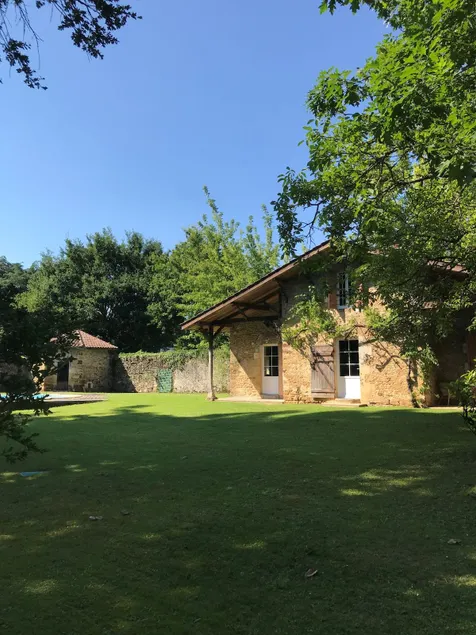 Little cottage in ”Landes” style with a pool - Image 1