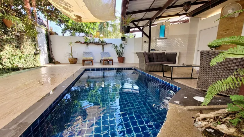 Room 5 Sunshine Guesthouse diving school - Image 1