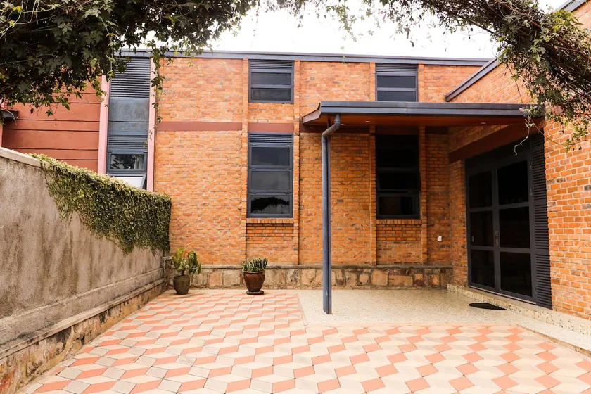 Et rummeligt hus i Kigali - Image 1