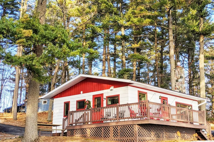 The Cardinal Cabin - Image 1