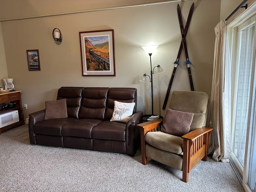 White Mountains escape 1Br/1Ba+loft sleeps up to 5 - Image 1