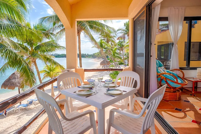 Cute condo! Great views! Easy living on the beach! - Image 1