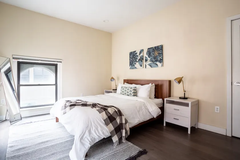 Luxury at a Discount!! 2br/2ba | 200mbps Internet - Image 1