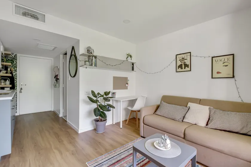 Comfortable apartment (#2) close to the beach and tram - Image 1