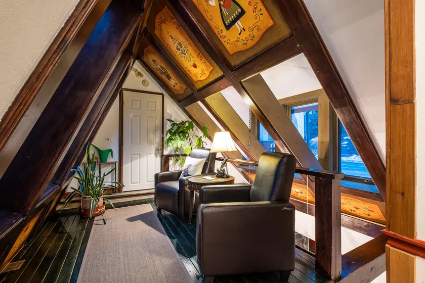 Vienne - Waterfront Apt in the Heart of Val-David! - Image 1