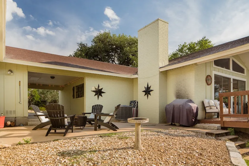 Welcome to Blanco Bungalow  - Image 1