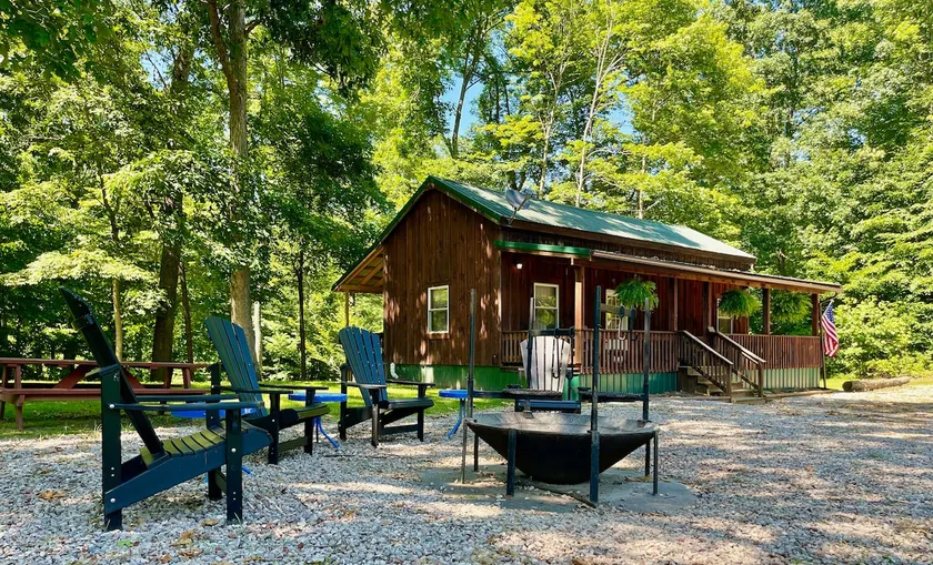 Cabin on 100 Secluded Acres in Hocking Hills - Image 1
