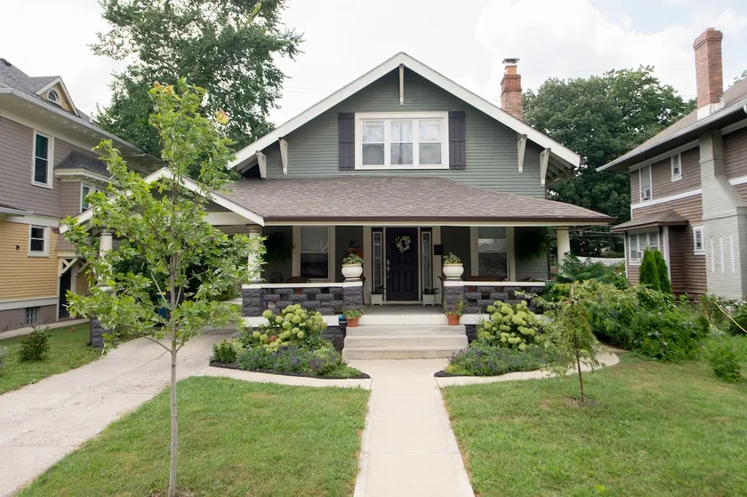 Spacious modern home near downtown Indy•Sleeps 16! - Image 1