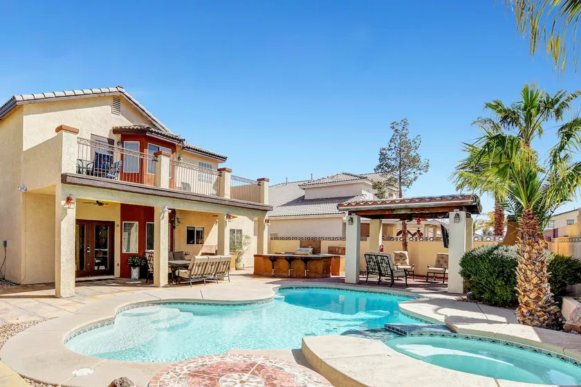 Private Vegas Retreat! Close the strip!20:) - Image 1