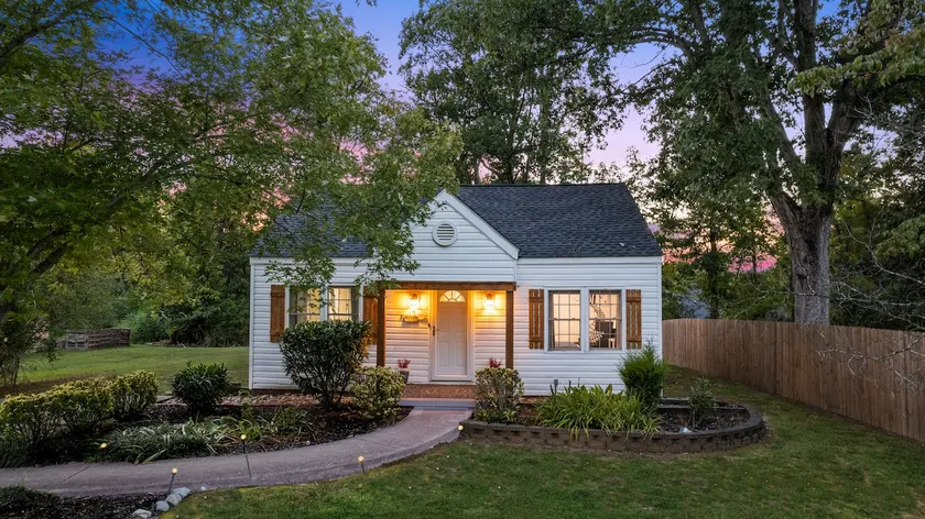 Wonderland Cottage Cleveland near Lee University/OCI BEST LOCATION Amazing - Image 1