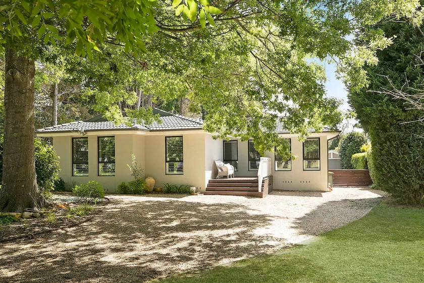 Bowral luxury living - Image 1
