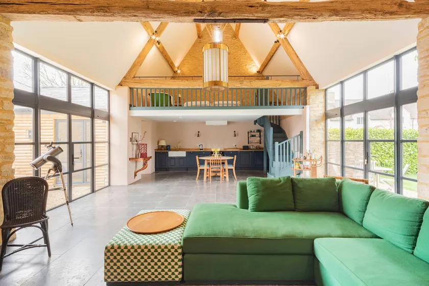 Grade II listed new barn conversion in Oxfordshire - Image 1
