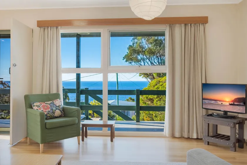 Sea Home With a View at Pambula Beach-Pet Friendly - Image 1
