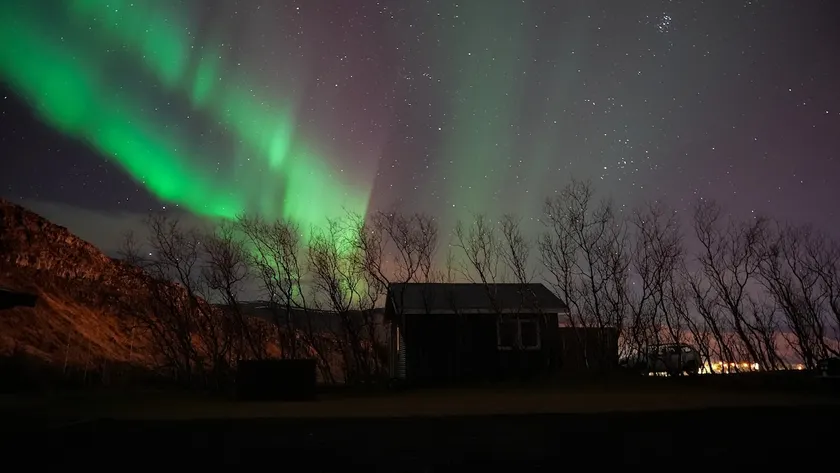 Cozy Cabin in Hveragerði with hot tub - Image 1
