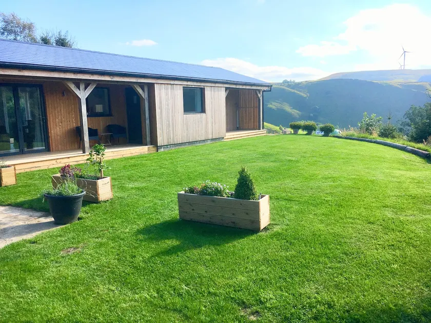 Countryside Escape - Chalet Style - Image 1