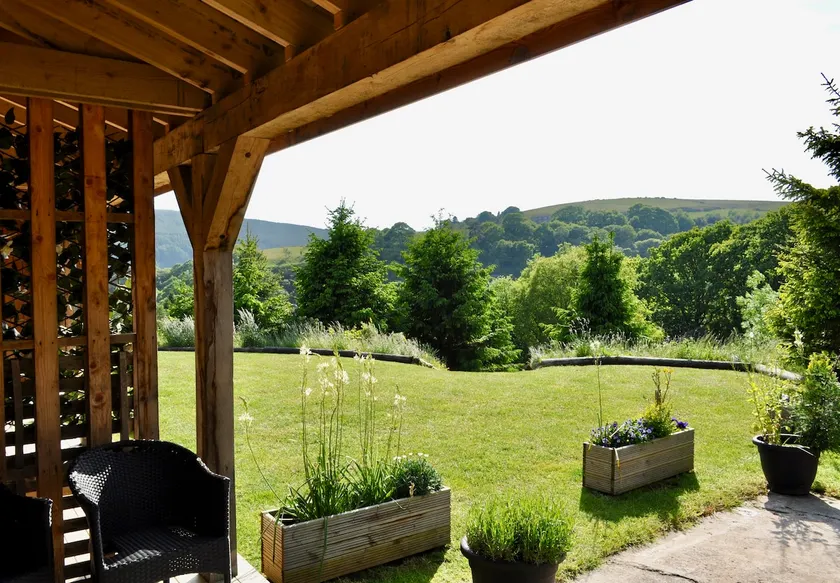 Pine View Lodge - Country Getaway - Image 1