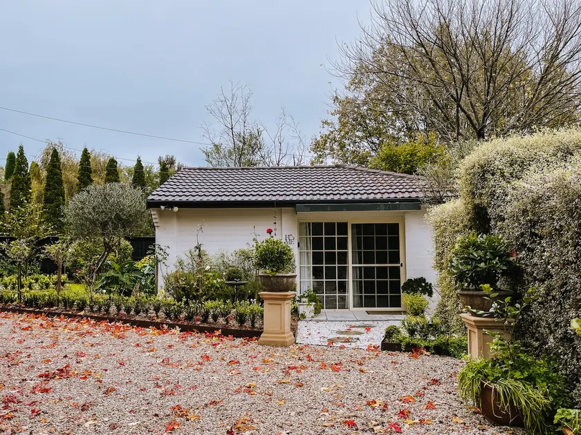 Coppins Cottage - Your Southern Highlands Stay - Image 1