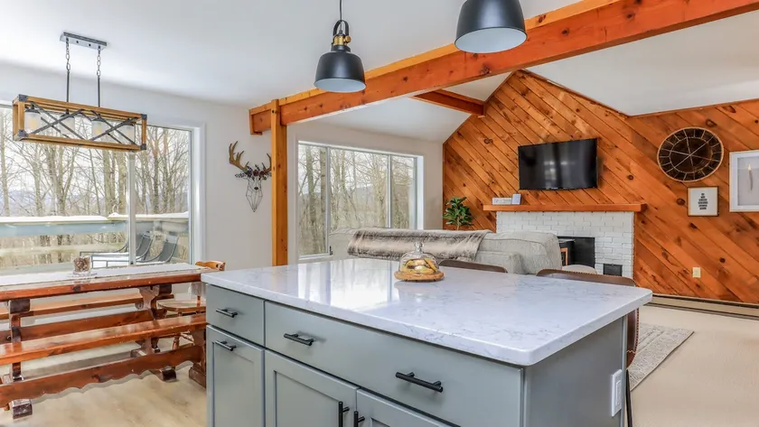 3 BR Cozy + Renovated Cabin in the White Mountains - Image 1