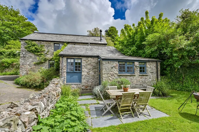 Heale Farm Cottage - Image 1