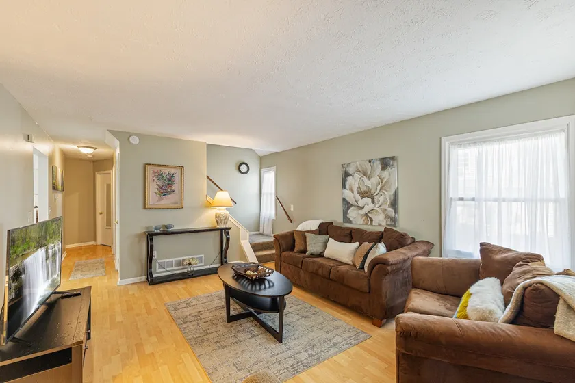 Charlotte Charmer - 3 Bdrm. - Image 1