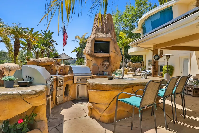 Island Style Oasis Home- Island in the Sky - Image 1