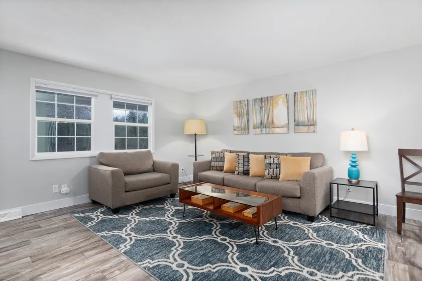 Swanky - 3 bed - 2 bath - sleeps up to 8 - Image 1