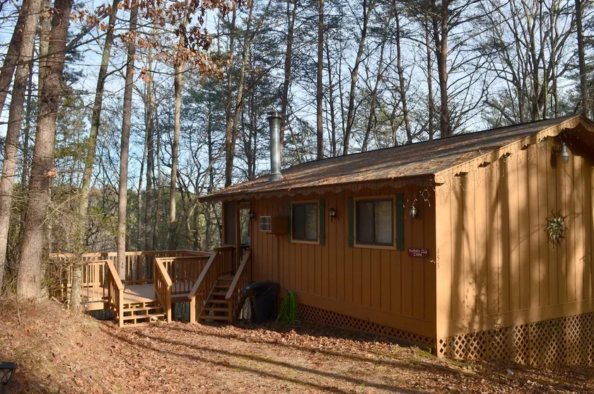 Southern Oak Inn - Image 1